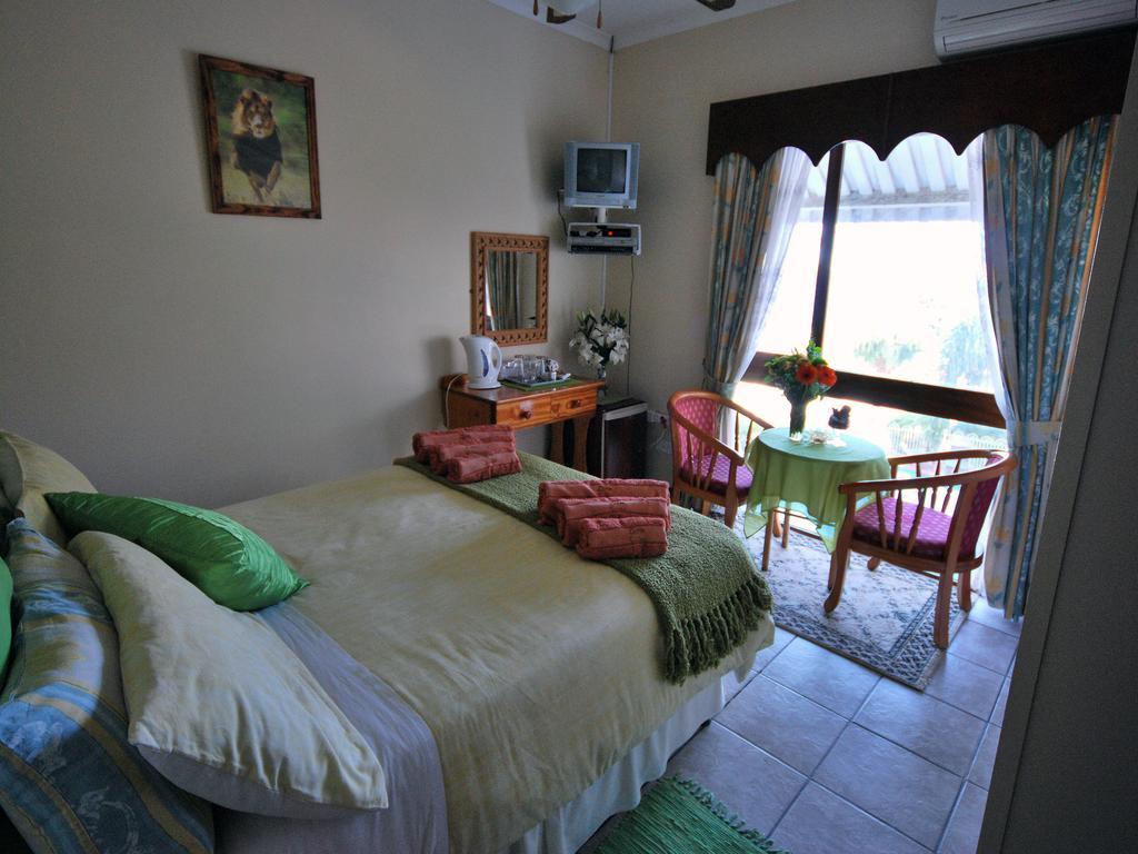 Umkomaas Guest House Room photo